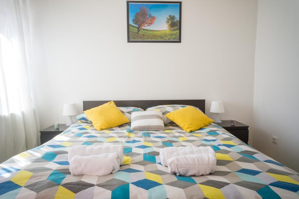 Blue Lake Apartment Zagreb Extérieur photo